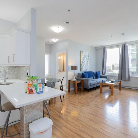 Obasa Suites @ The Hamilton Regina Bagian luar foto