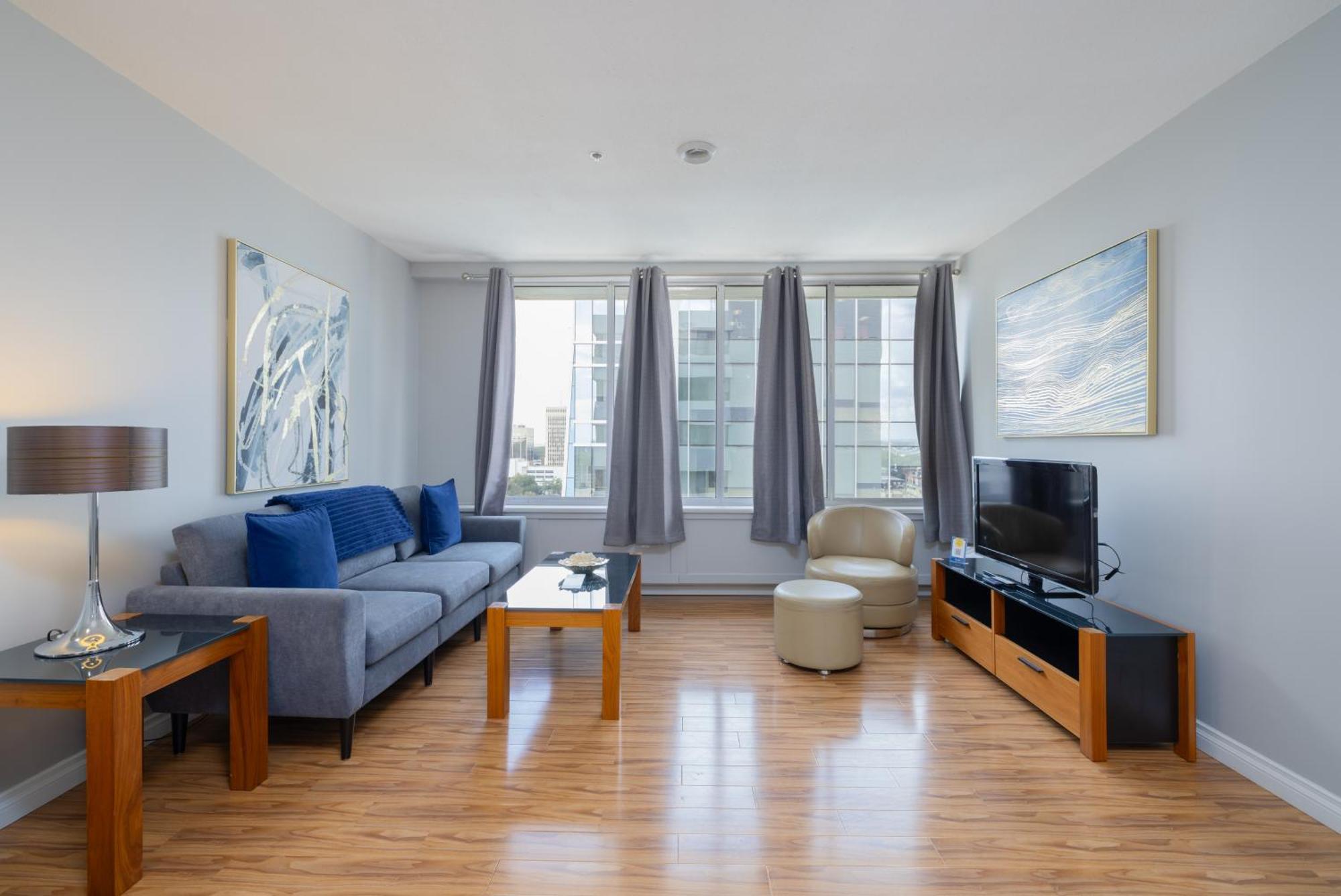 Obasa Suites @ The Hamilton Regina Bagian luar foto